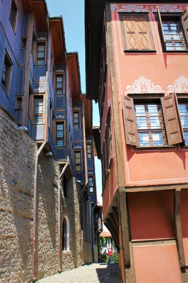 Orange House In The Old Town Plovdiv Hotel Exterior photo